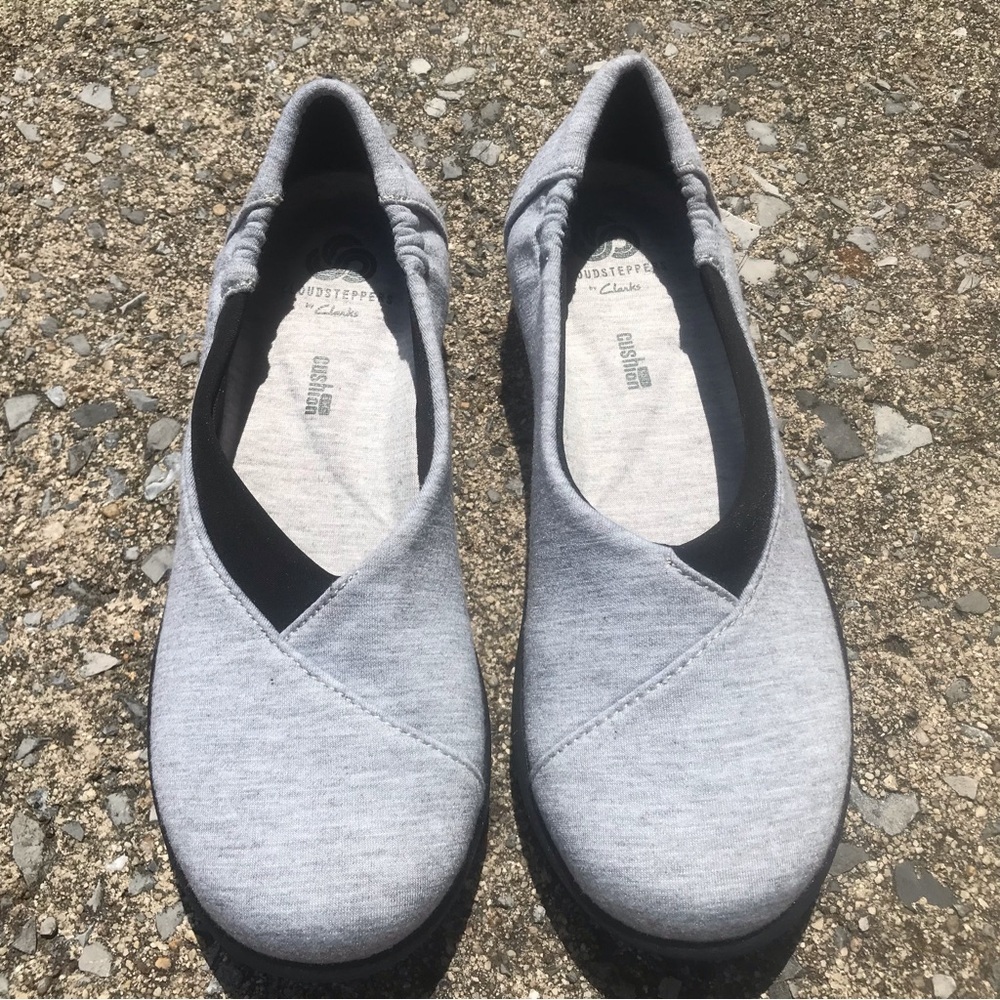 New without box Cloudsteppers by Clarks Gray Fabric Closed Toe Slip Ons Size 6M